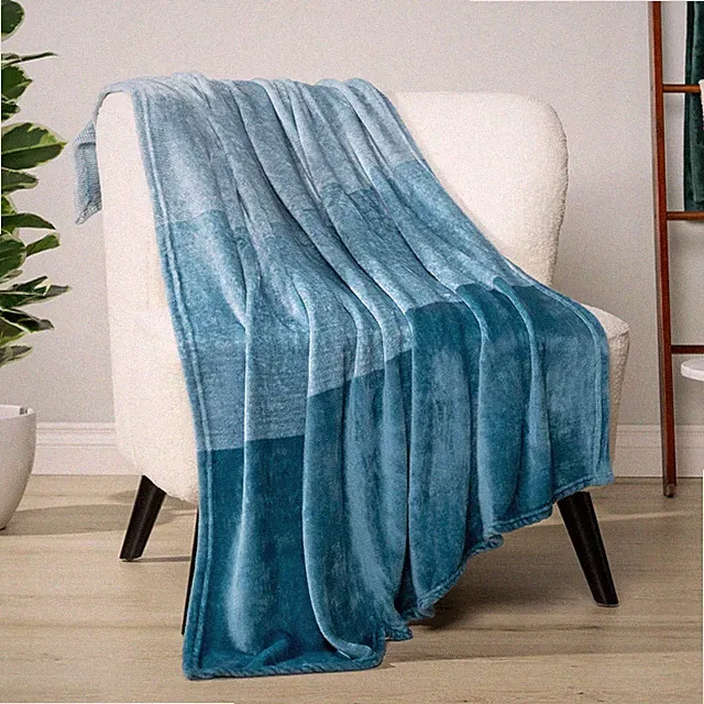 Blue Ombre Fleece Throw Blanket for Couch, Soft Flannel Blanket for Sofa Bed...