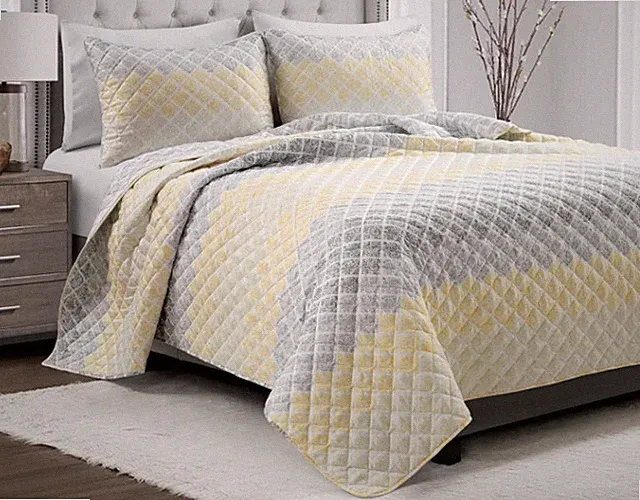 Lush Decor Medallion Ombre Full Queen Quilt Set Reversible 3 Piece Oversized