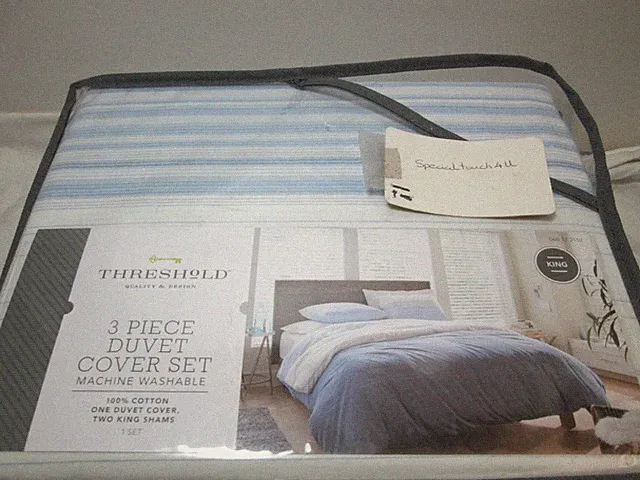 New Threshold Ombre Stripe King Duvet Cover & Shams Set ~ Blue, White, Black NIP